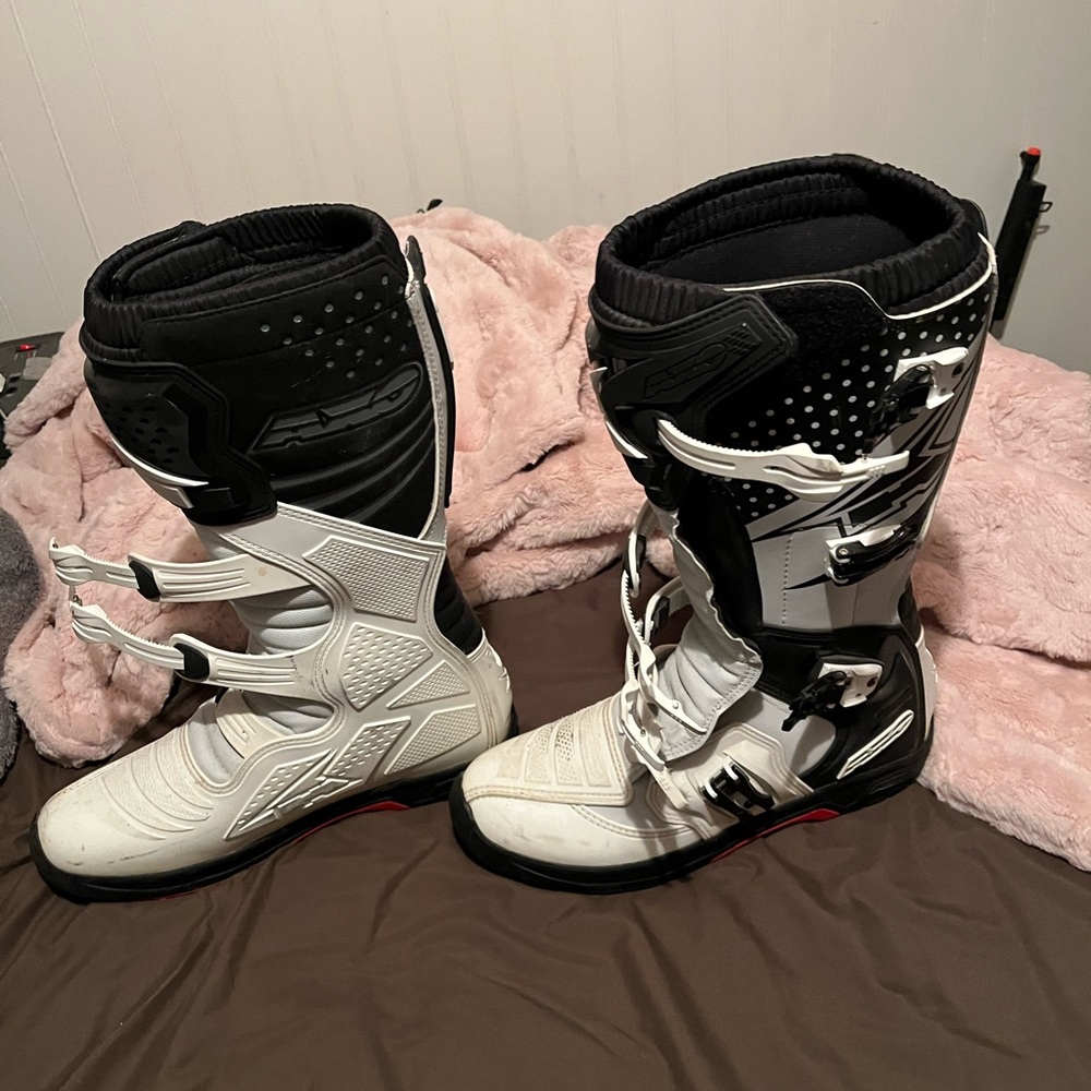 AXO Dirt bike boots